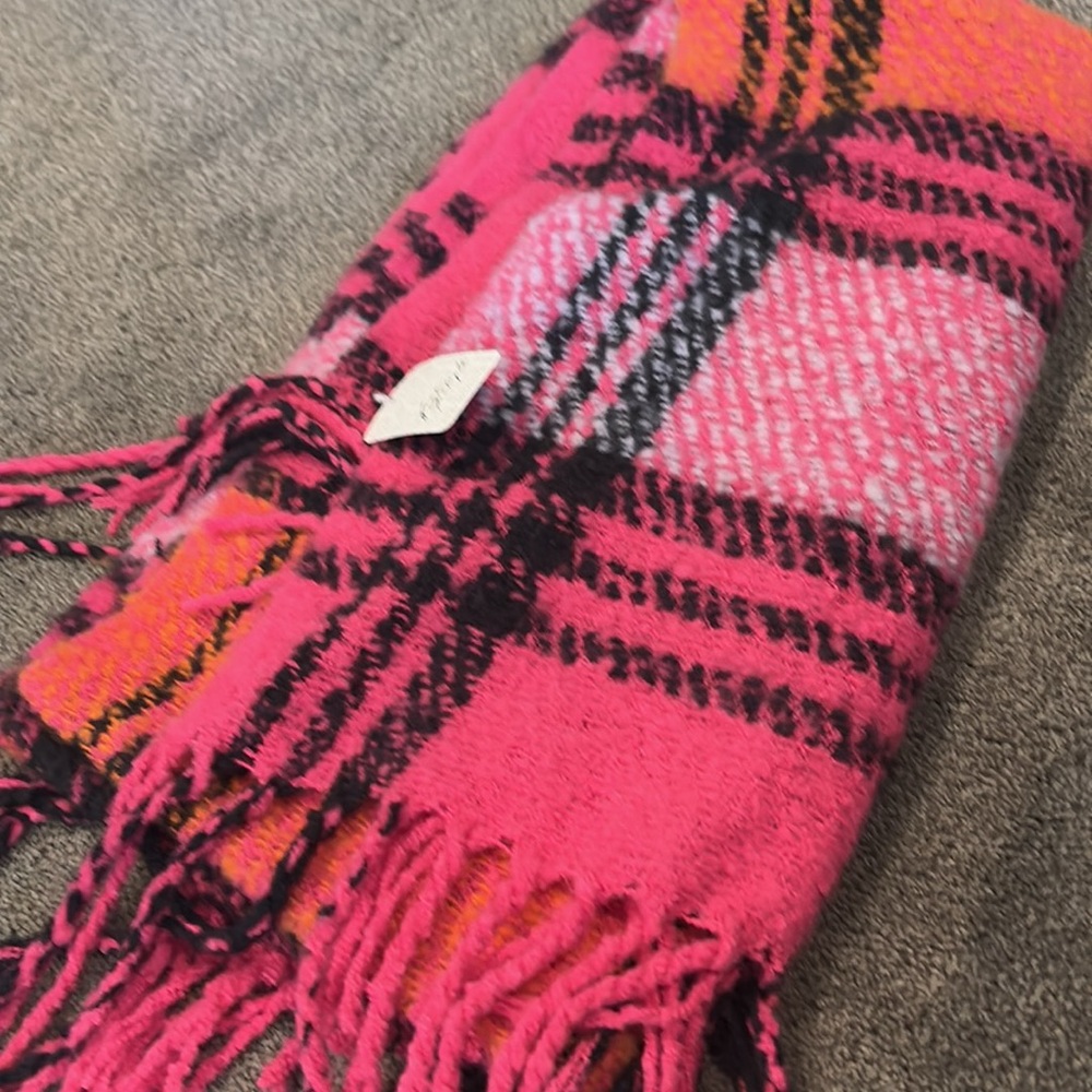 NWT Free People Bubblegum Combo Scarf